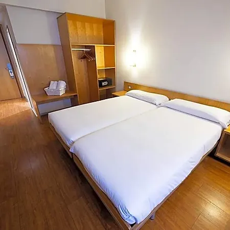 Hotel Eth 3*